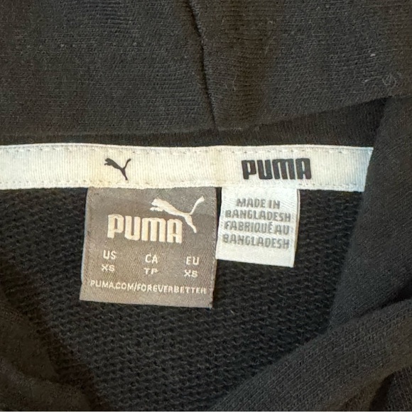 Puma Women's Black Hoodie with White Logo and Patterned Sleeves
#1196 - Picture 8 of 10